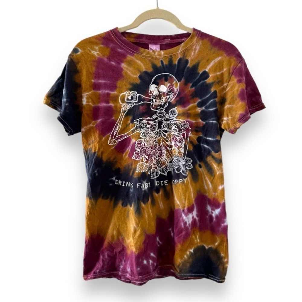 Boneyard Oddities Tie Dye Skeleton Drink Fast Die Hoppy T-shirt Size Small Beer